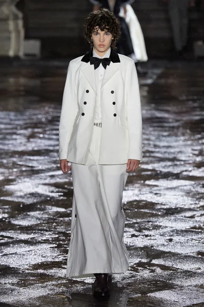 Look 51
